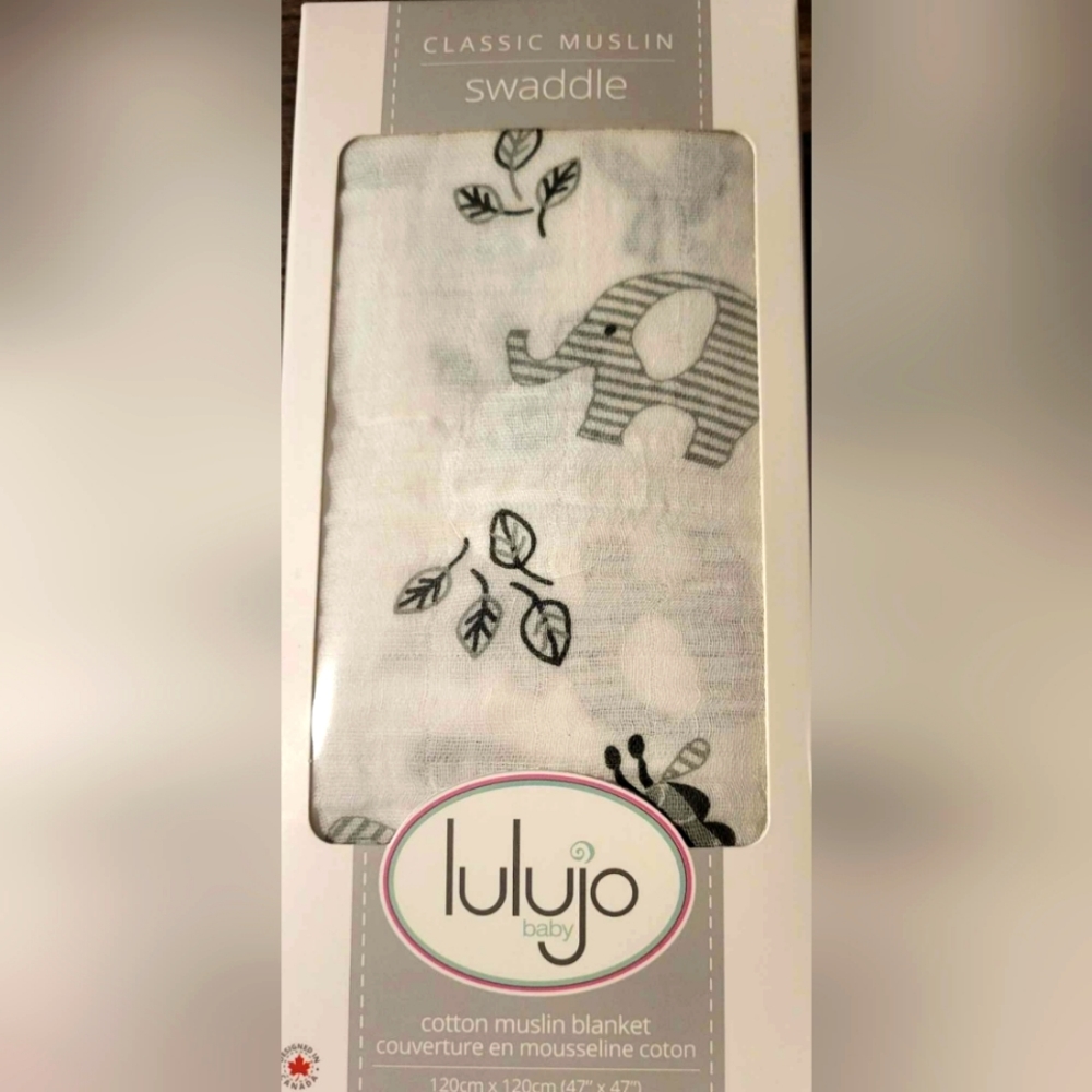 NWT Muslin Elephant Blanket